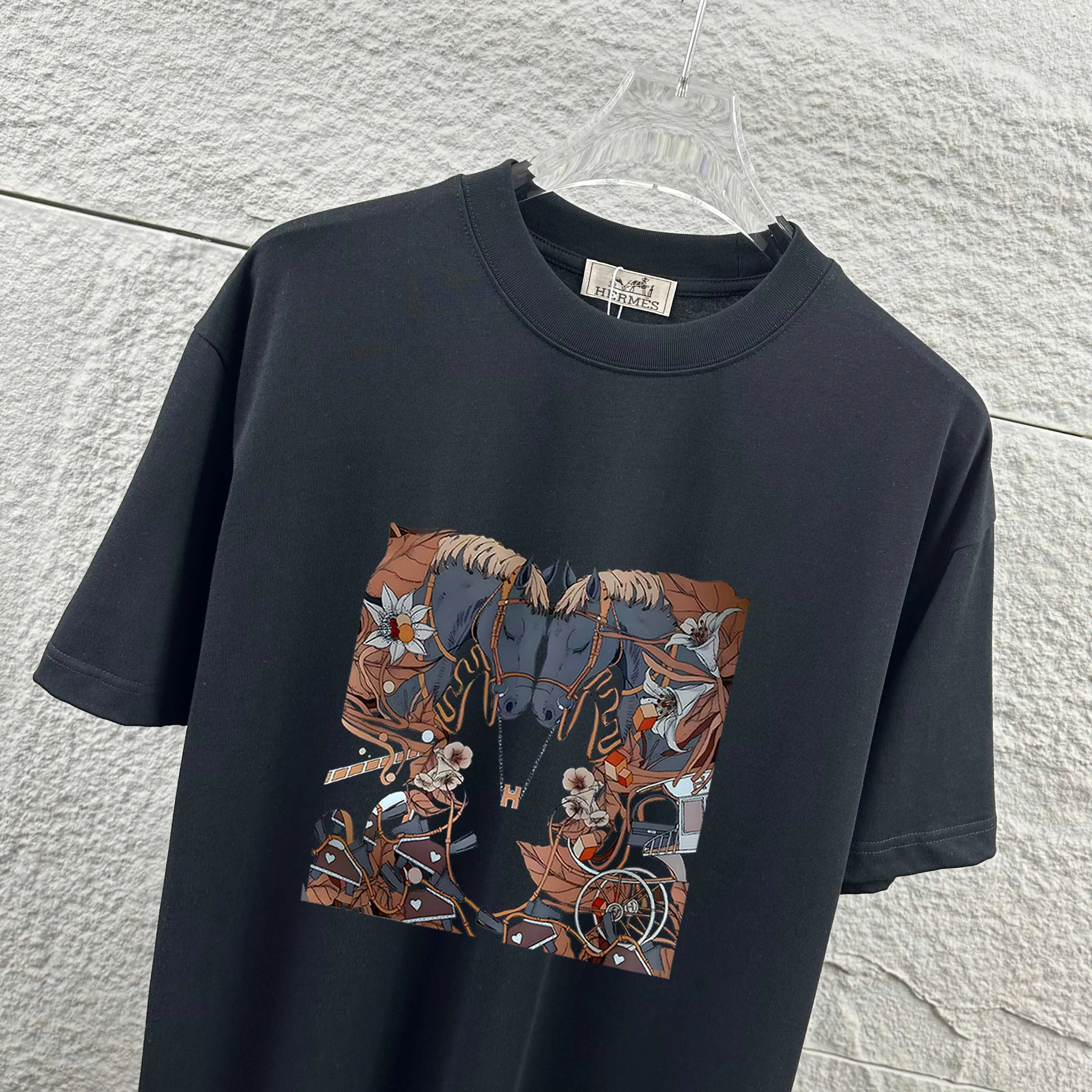 Herme* * 2026 New Arrival Classic T Same Style ：Black White Red Size： S （90-130 ） M （120-150 ） L （140-165 ） XL （160-180 ） XXL （180-210 ）